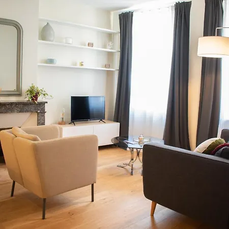 2 Pieces Apartment *