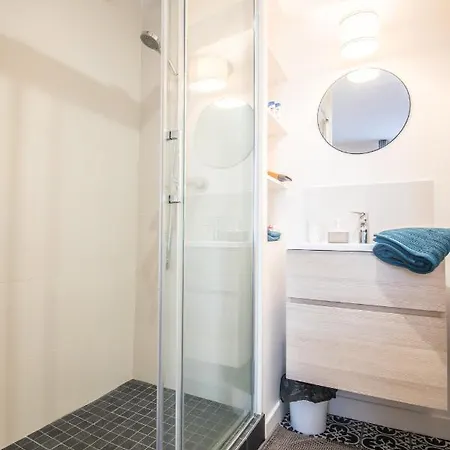 2 Pieces Apartment *
